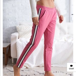 (Sold)AERIE BY AMERICAN EAGLE WARM UP PANT